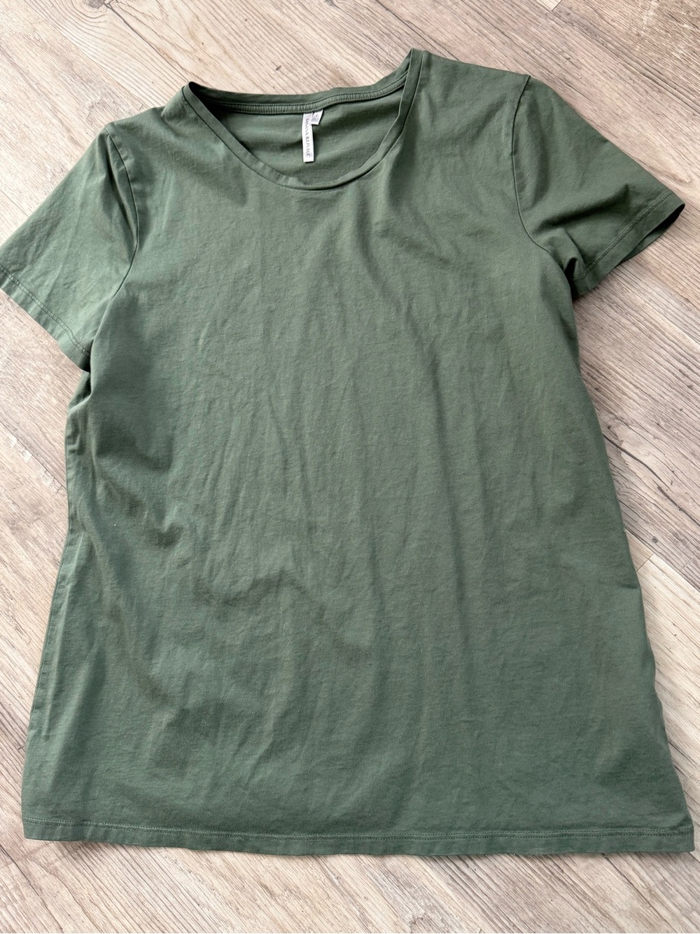 Banana Republic tee